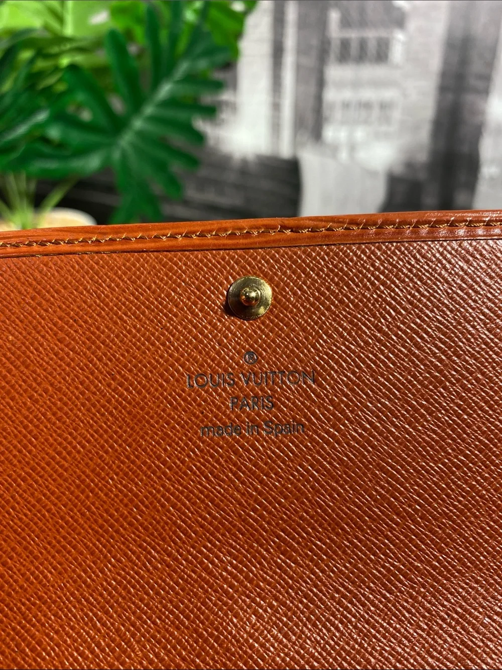 Authentic Louis Vuitton Epi International Wallet